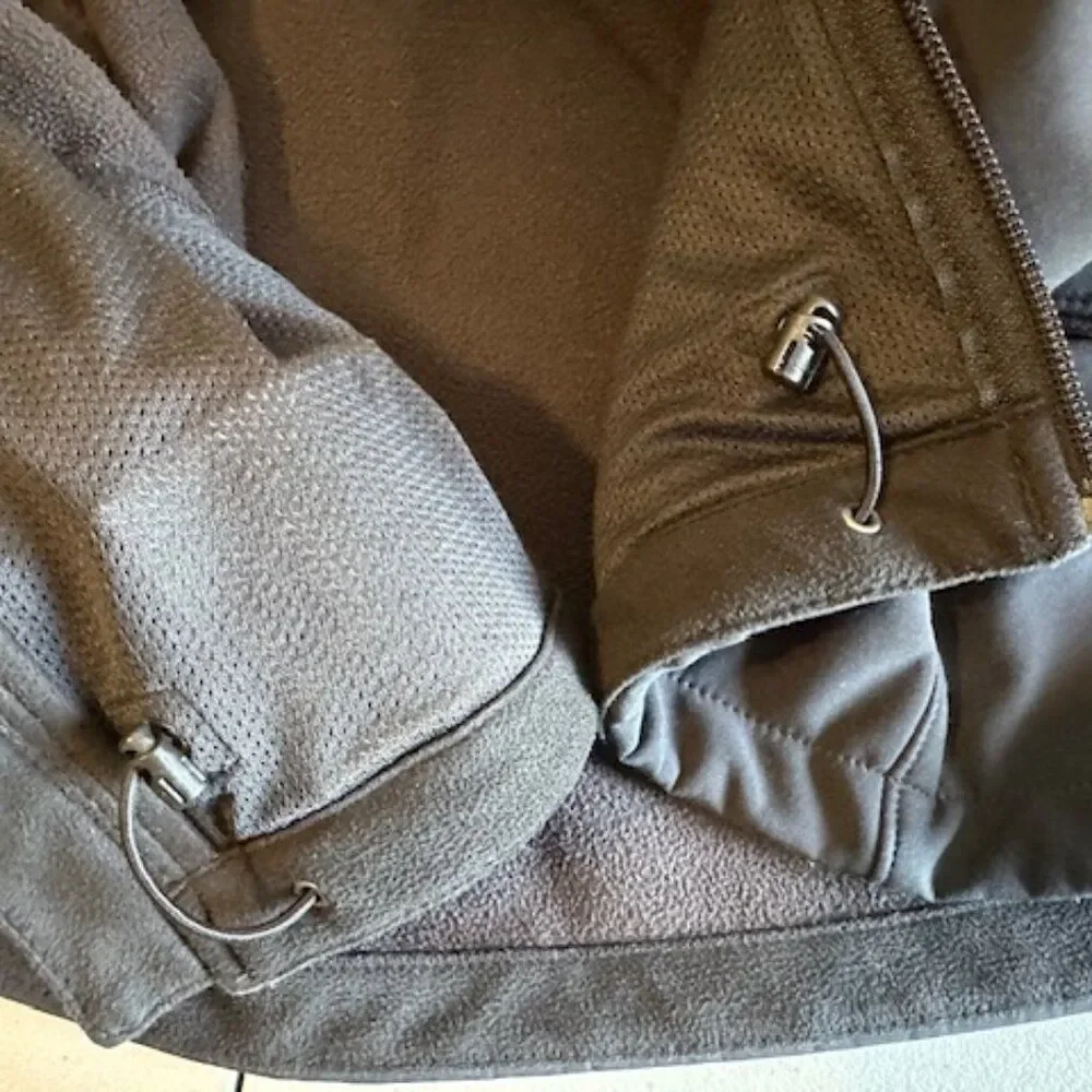 The North Face zip this or
